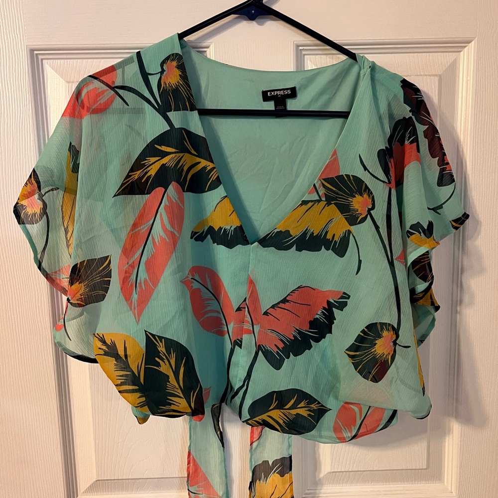 Express green summer shirt tie in front crop top size medium